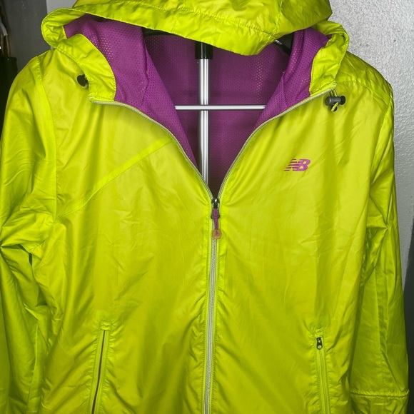 New Balance windbreaker Jacket Neon and Purple color  size medium with hoodie. - Picture 3 of 5